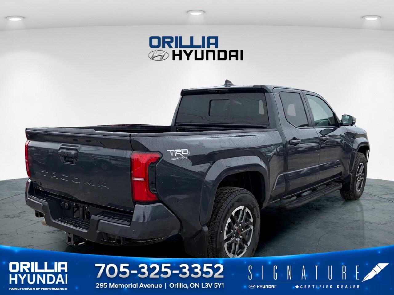 2024 Toyota Tacoma 4x4 Double Cab Auto SB Photo2