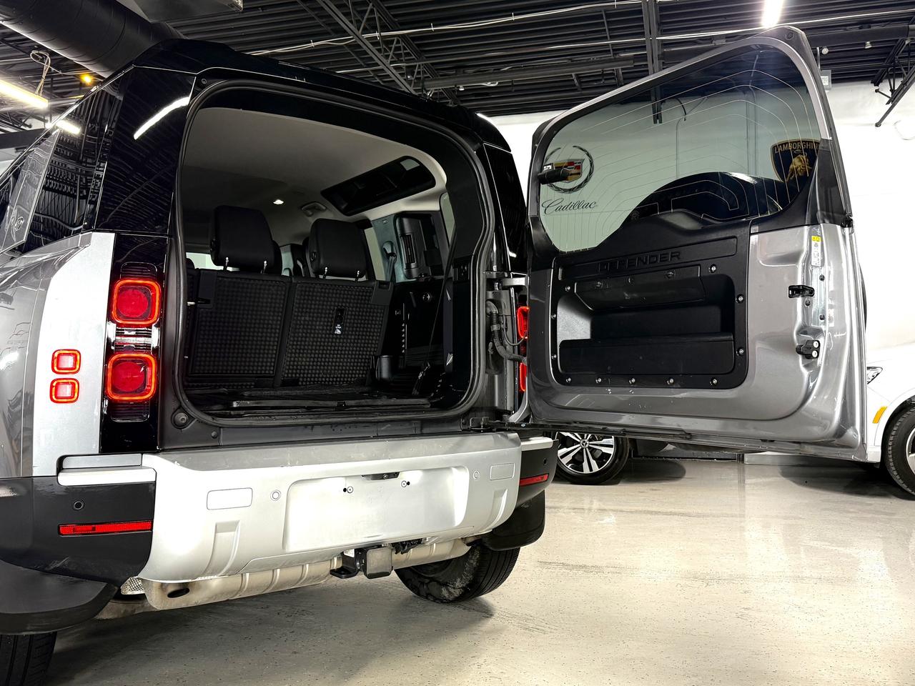 2023 Land Rover Defender No Accidents l 110S l AWD l Land Rover Warranty l Photo