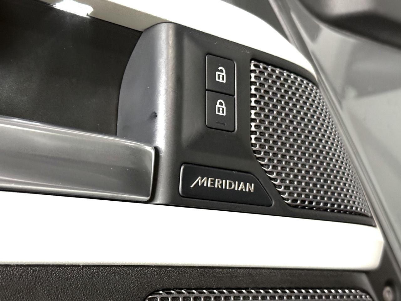 2023 Land Rover Defender No Accidents l 110S l AWD l Land Rover Warranty l Photo