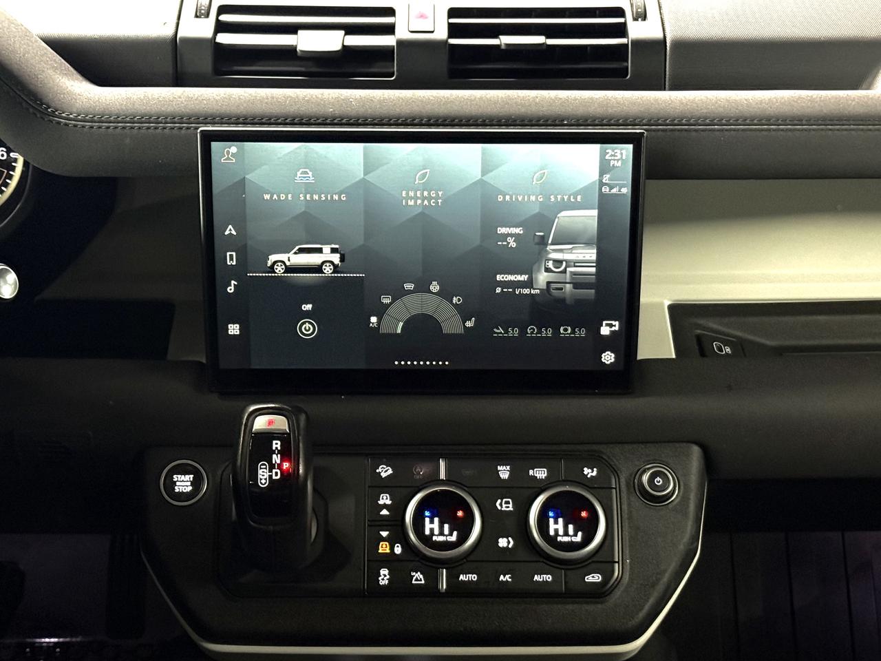 2023 Land Rover Defender No Accidents l 110S l AWD l Land Rover Warranty l Photo