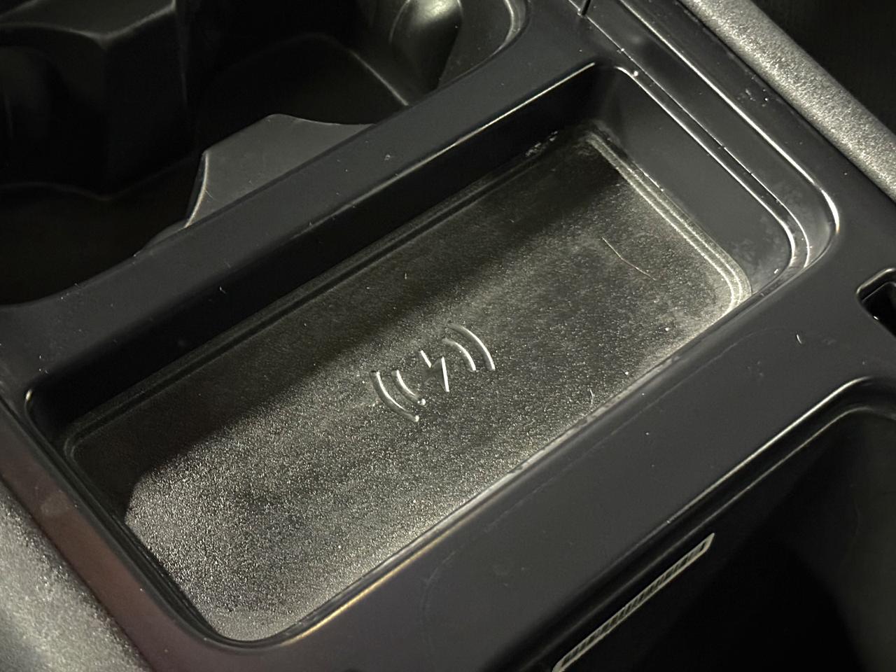 2023 Land Rover Defender No Accidents l 110S l AWD l Land Rover Warranty l Photo