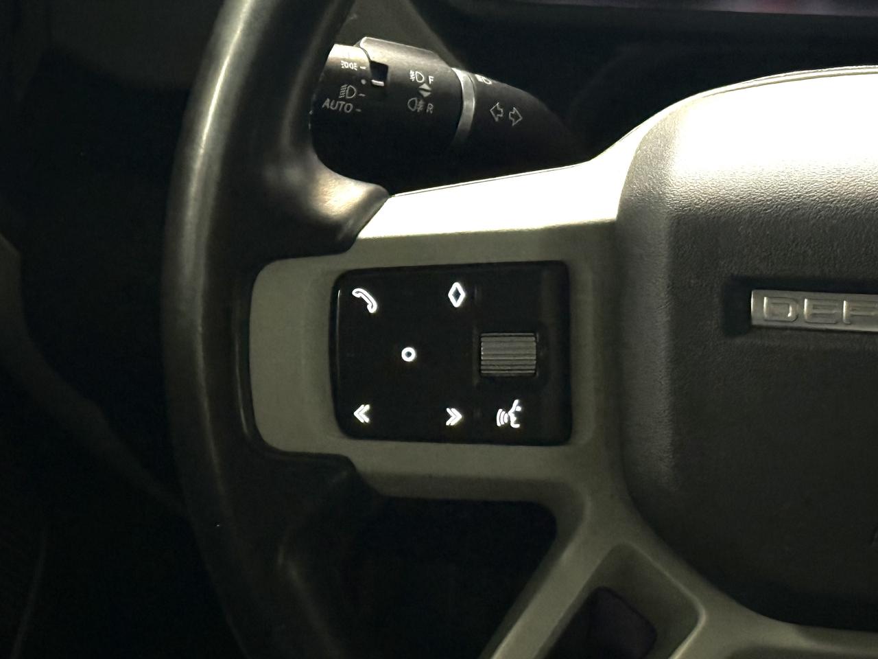 2023 Land Rover Defender No Accidents l 110S l AWD l Land Rover Warranty l Photo