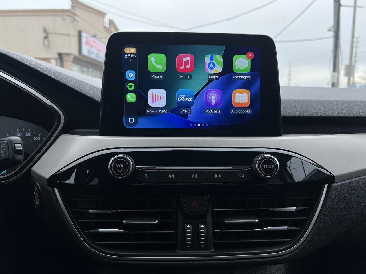 2021 Ford Escape SEL AWD   Leather   Navi   Remote Start Photo