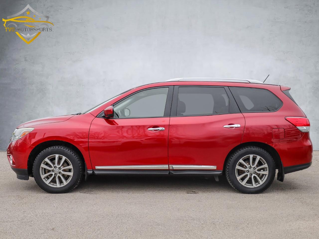 2015 Nissan Pathfinder SL 4WD PREMIUM TECH PACK - SAFETY INCLUDED! Photo