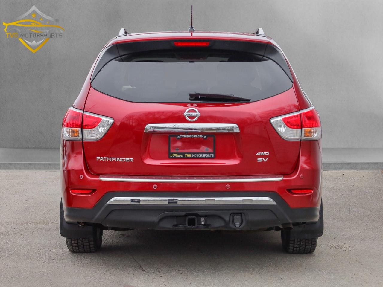 2015 Nissan Pathfinder SL 4WD PREMIUM TECH PACK - SAFETY INCLUDED! Photo