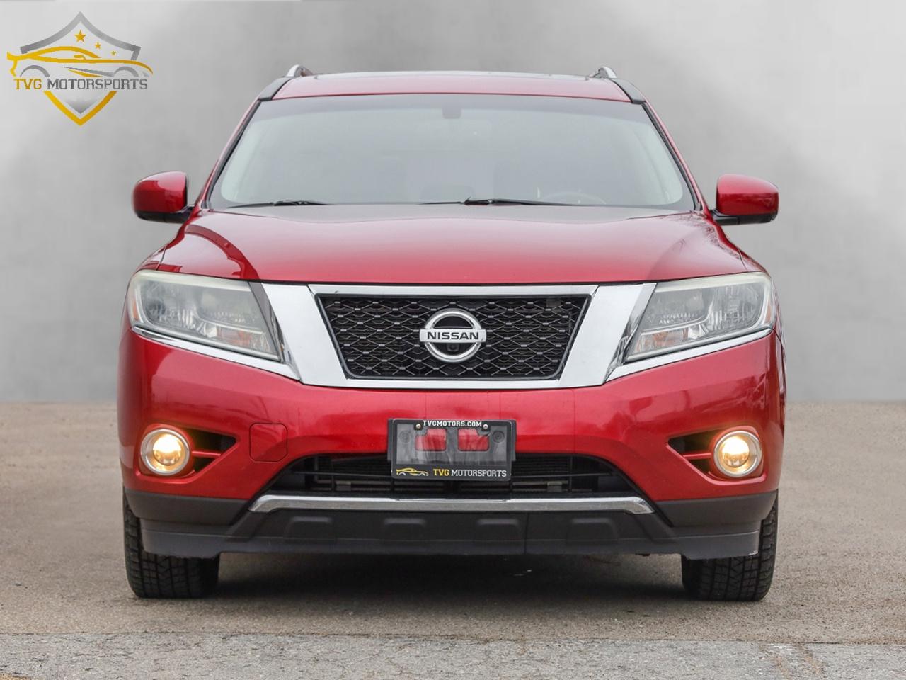 2015 Nissan Pathfinder SL 4WD PREMIUM TECH PACK - SAFETY INCLUDED! Photo3