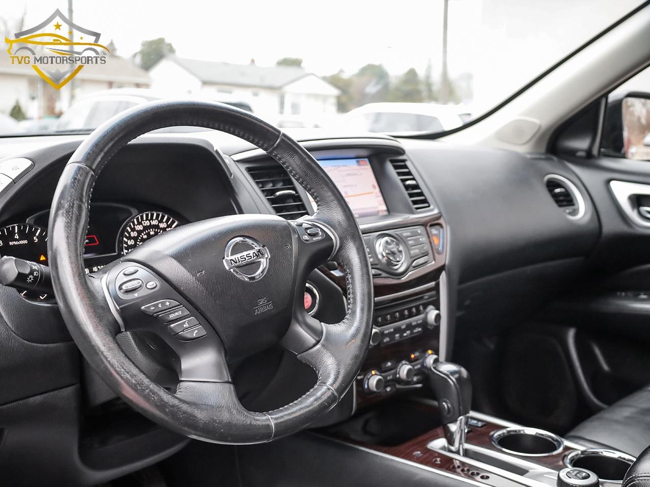 2015 Nissan Pathfinder SL 4WD PREMIUM TECH PACK - SAFETY INCLUDED! Photo