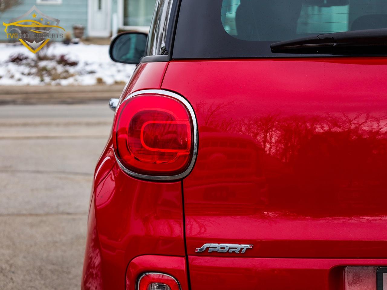 2015 Fiat 500L LOUNGE SPORT HATCBACK - Local Trade Low Kms! Photo