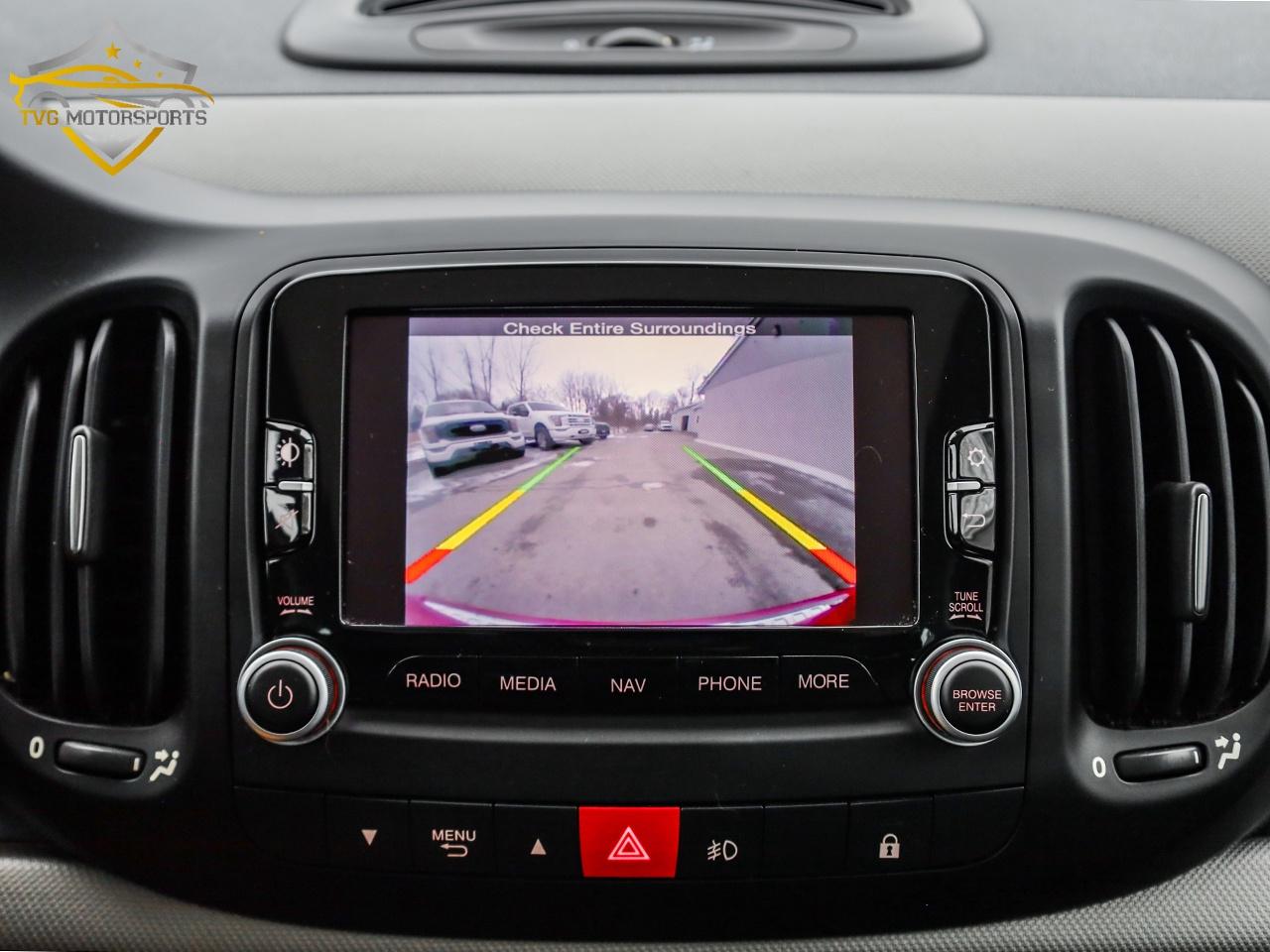 2015 Fiat 500L LOUNGE SPORT HATCBACK - Local Trade Low Kms! Photo