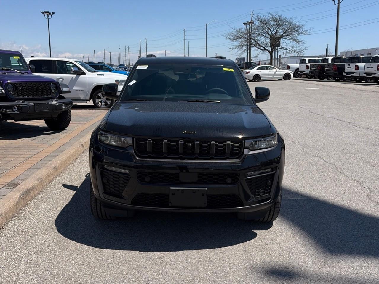 2026 Jeep Grand Cherokee Base 4dr 4x4 Photo