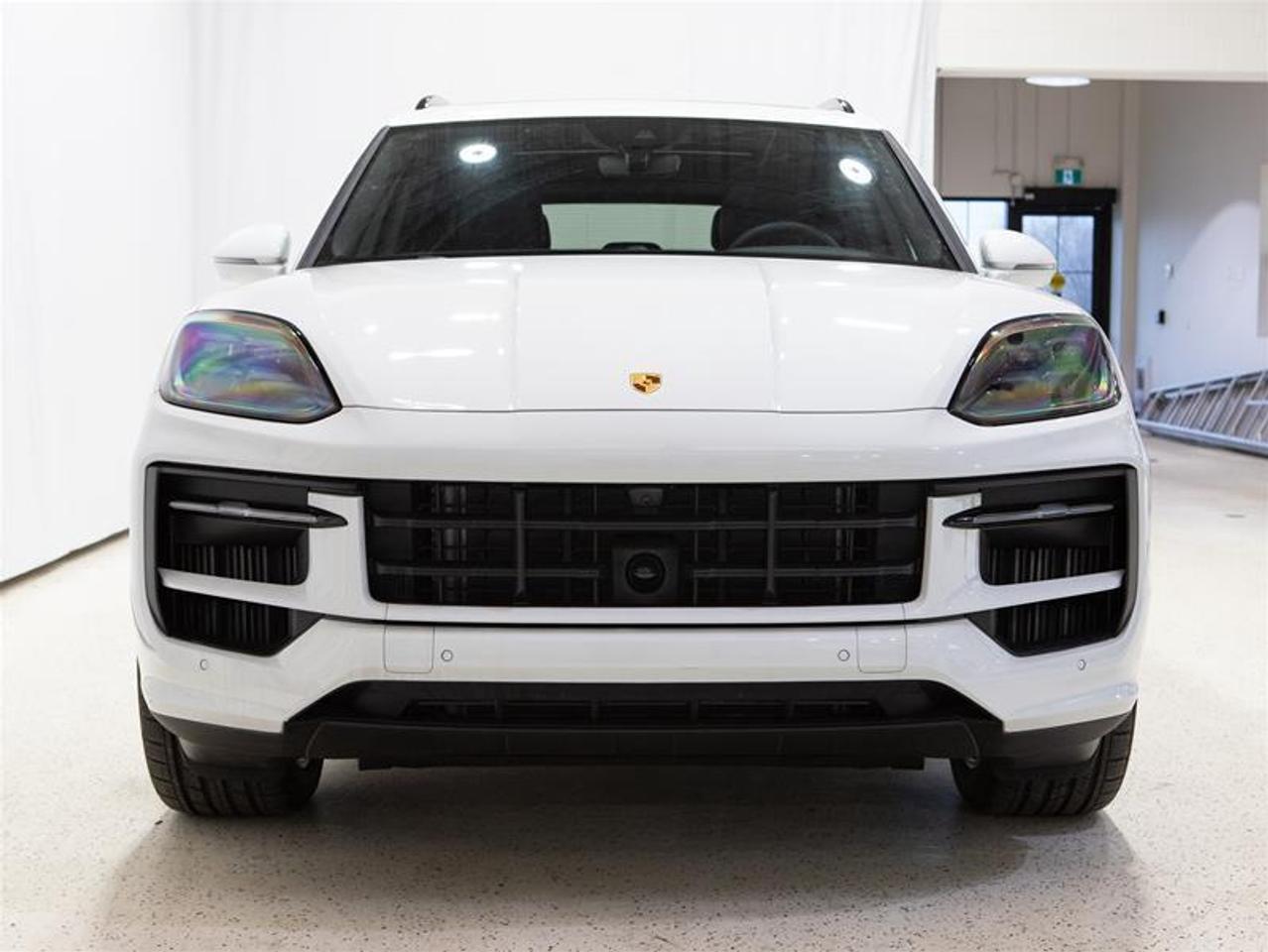 2024 Porsche Cayenne S e-Hybrid AWD Photo