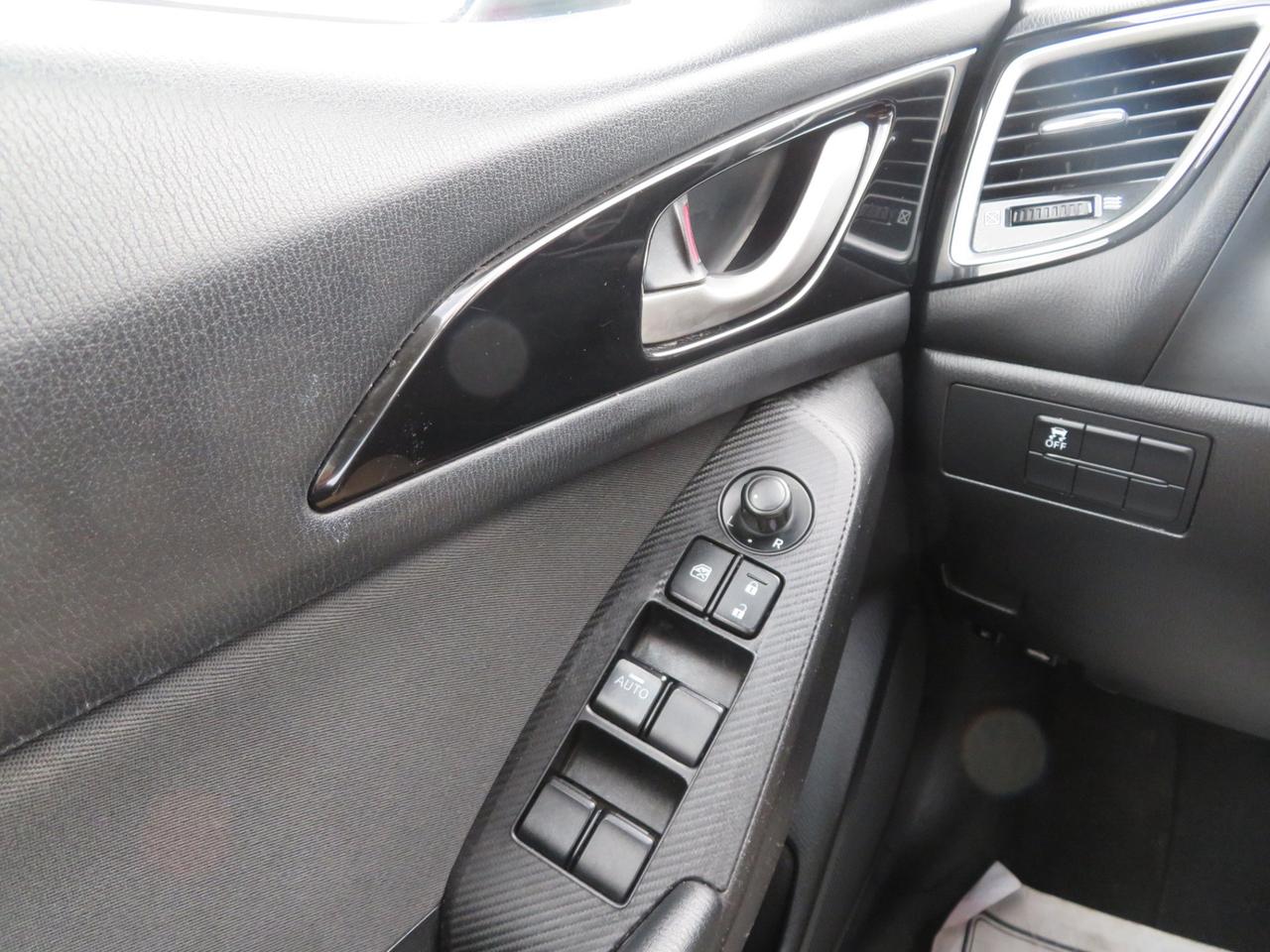 2014 Mazda MAZDA3 4dr HB Sport Man GS-SKY Photo