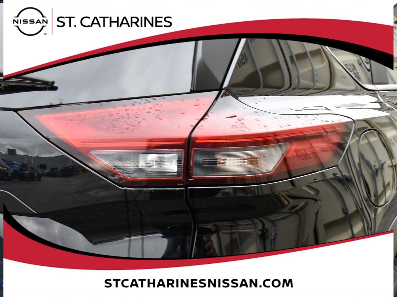 2024 Nissan Rogue SV MOONROOF Photo