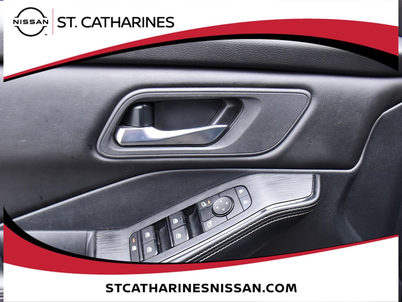 2024 Nissan Rogue SV MOONROOF Photo