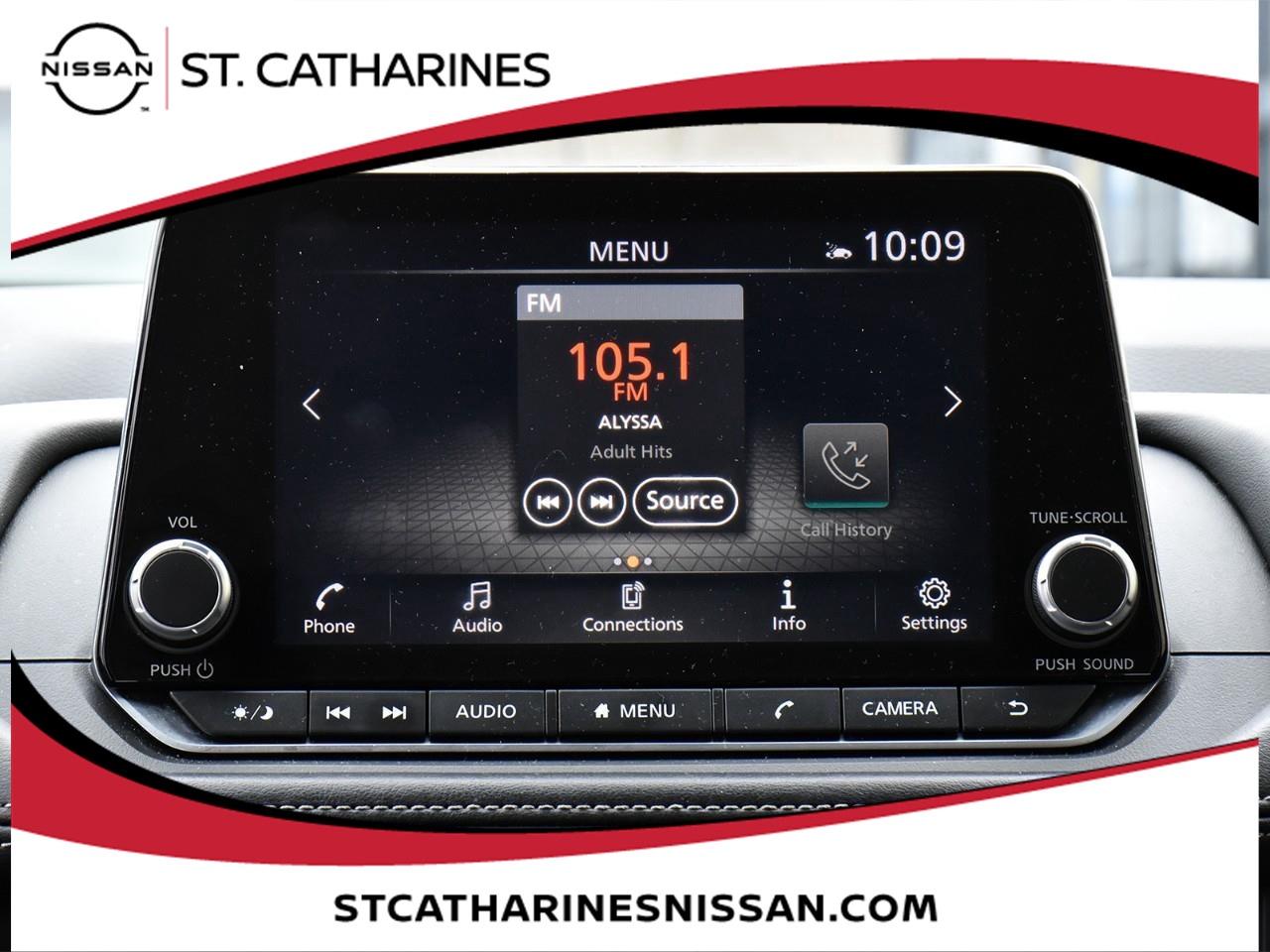 2024 Nissan Rogue SV MOONROOF Photo