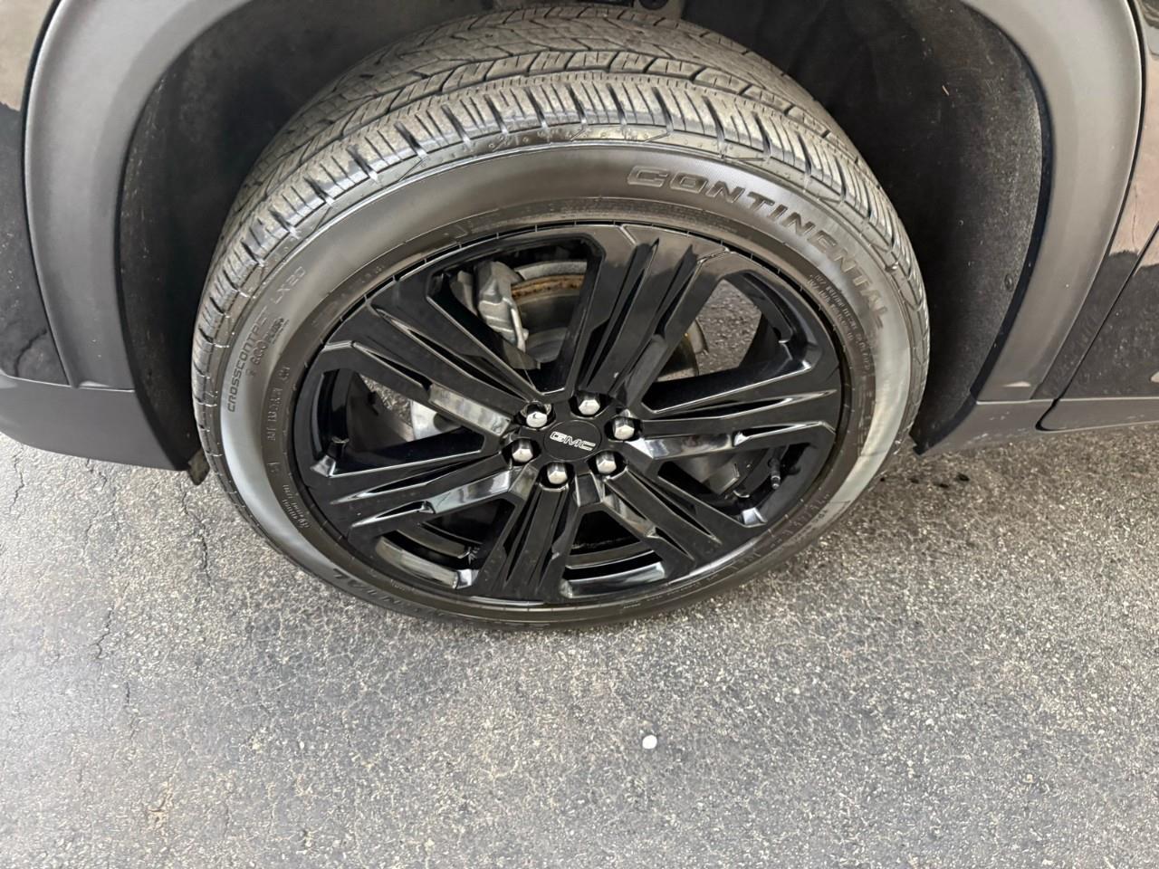 2025 GMC Acadia Elevation 4dr All-Wheel Drive Photo