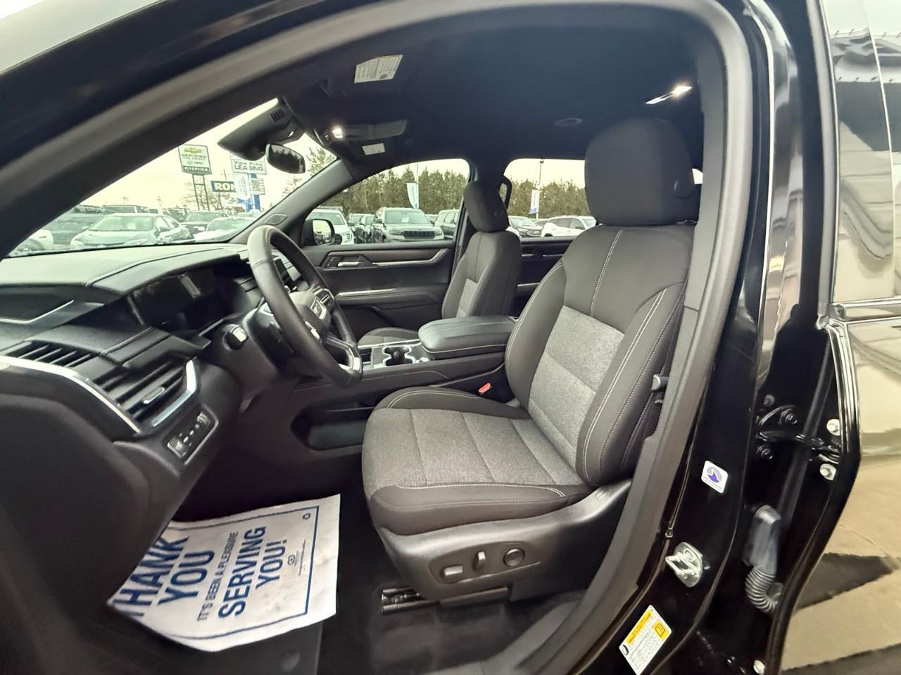 2025 GMC Acadia Elevation 4dr All-Wheel Drive Photo