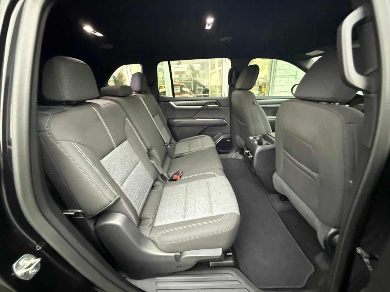 2025 GMC Acadia Elevation 4dr All-Wheel Drive Photo