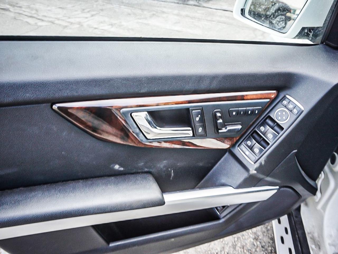 2011 Mercedes-Benz GLK-Class  Photo