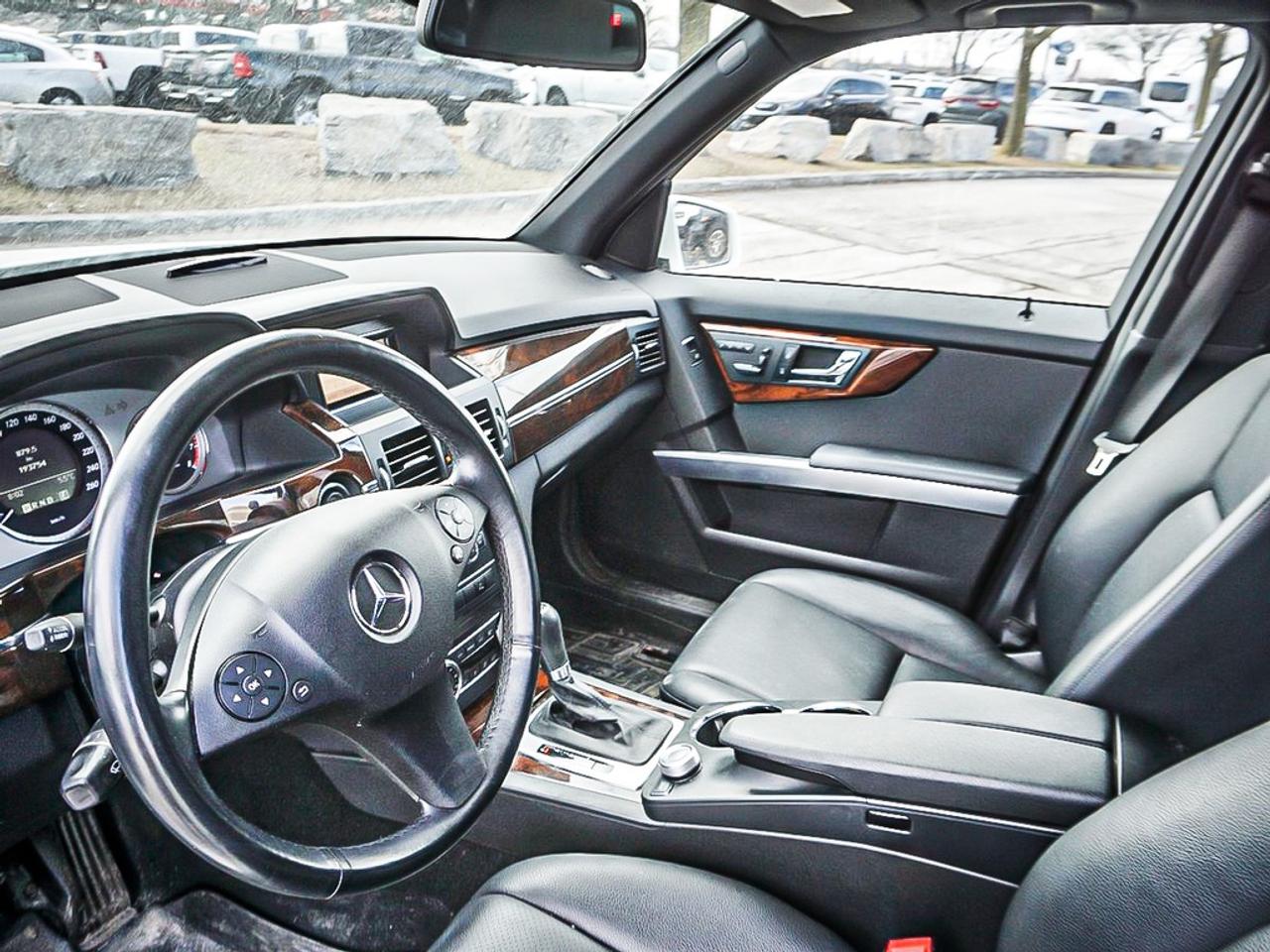 2011 Mercedes-Benz GLK-Class  Photo