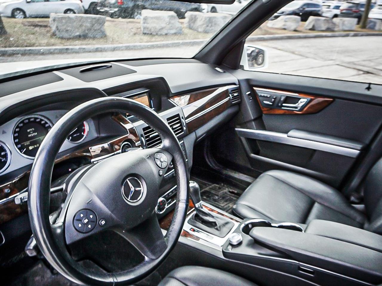 2011 Mercedes-Benz GLK-Class  Photo