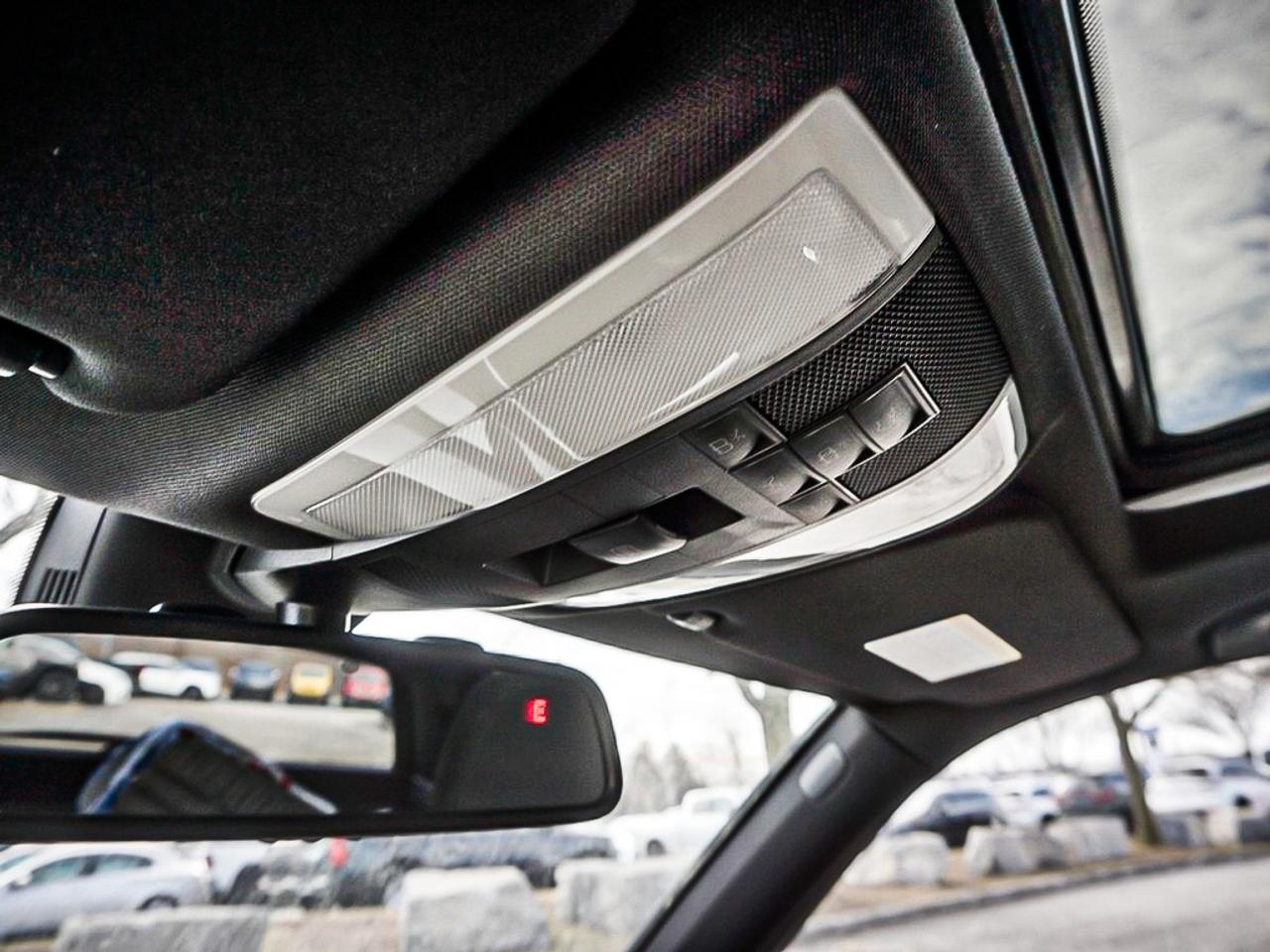 2011 Mercedes-Benz GLK-Class  Photo