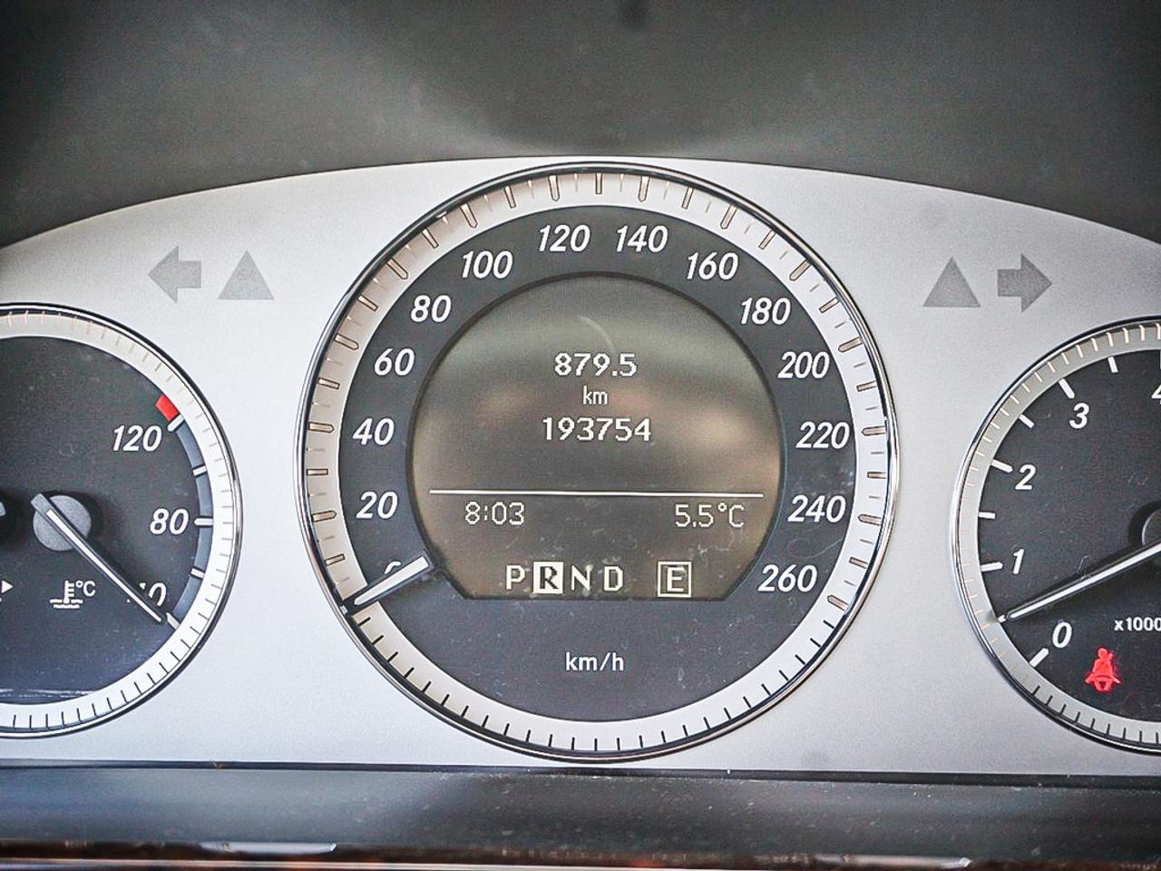 2011 Mercedes-Benz GLK-Class  Photo