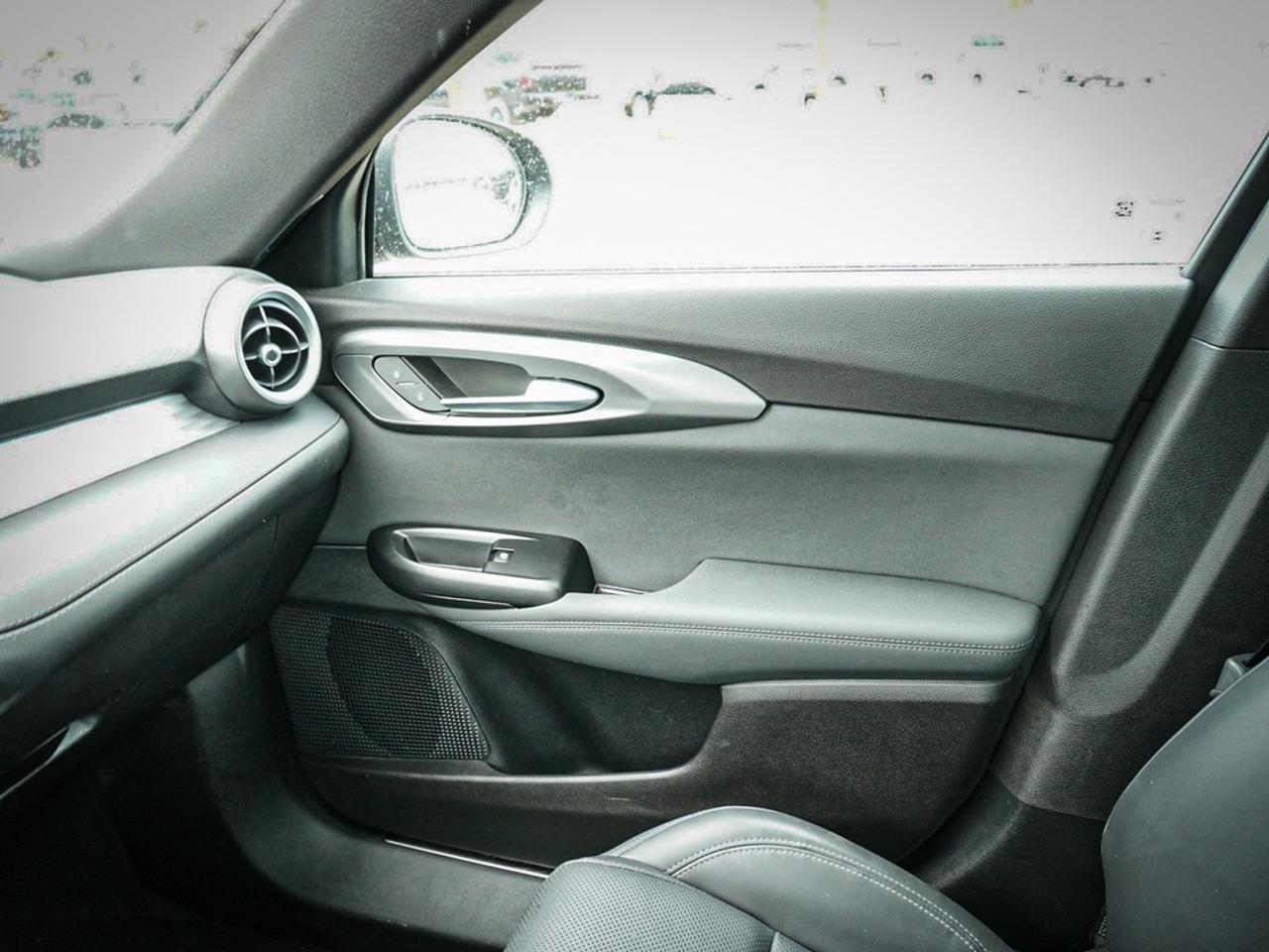 2023 Alfa Romeo Tonale  Photo