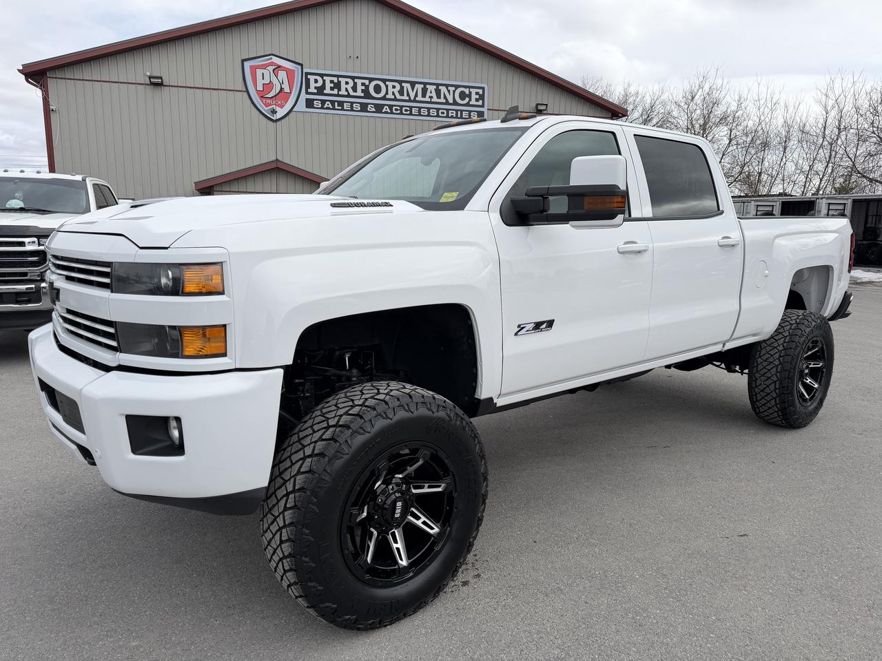 2018 Chevrolet SILVERADO 2500HD LTZ LIFT/WHEEL/TIRE PKG!! Photo
