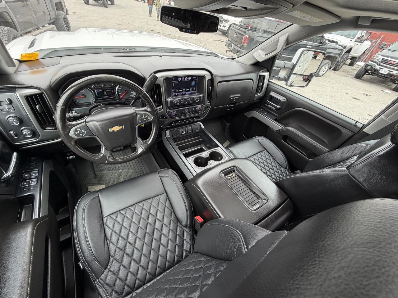 2018 Chevrolet SILVERADO 2500HD LTZ LIFT/WHEEL/TIRE PKG!! Photo