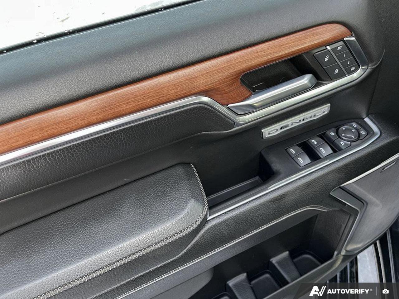 2023 GMC Sierra 1500 Denali | Reserve Package | HUD | Adaptive Cruise | Power Steps | Leather | Sunroof | Photo