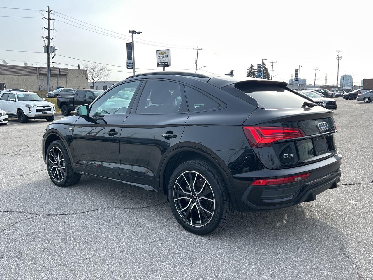 2023 Audi Q5 Sportback Technik 45 TFSI quattro Photo