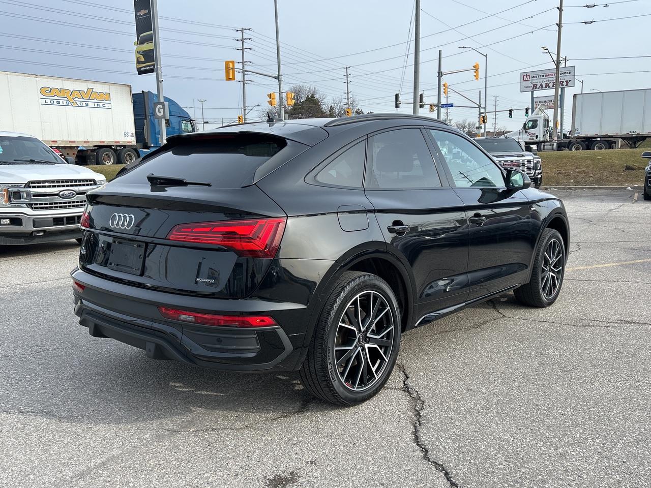 2023 Audi Q5 Sportback Technik 45 TFSI quattro Photo4