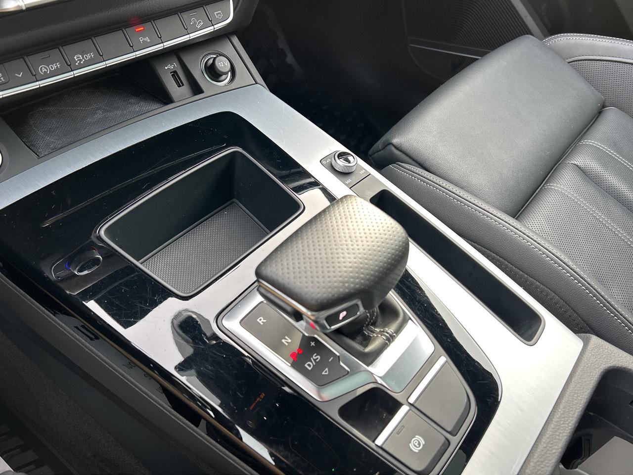 2023 Audi Q5 Sportback Technik 45 TFSI quattro Photo