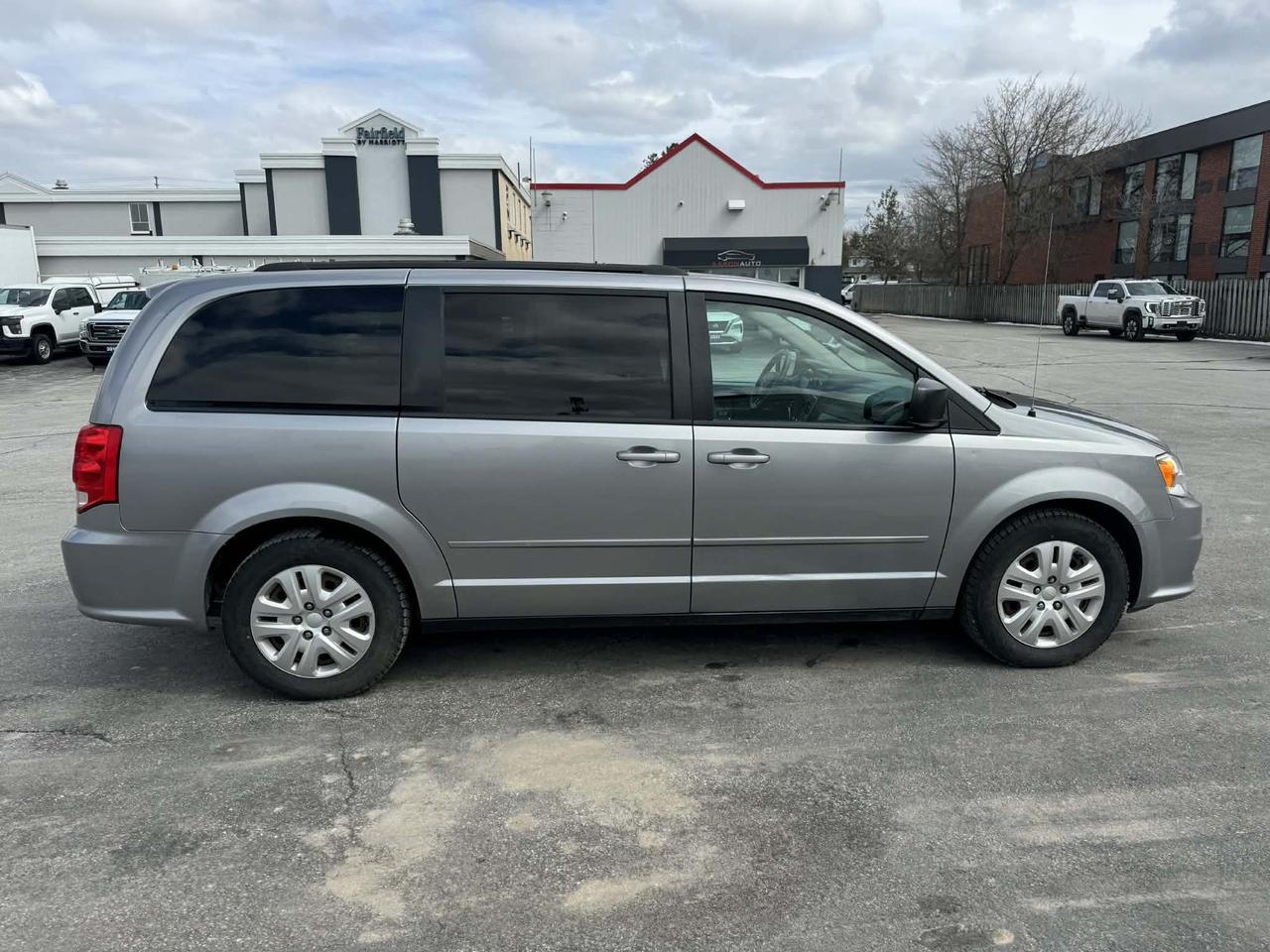 2016 Dodge Grand Caravan 4dr Wgn SXT Photo