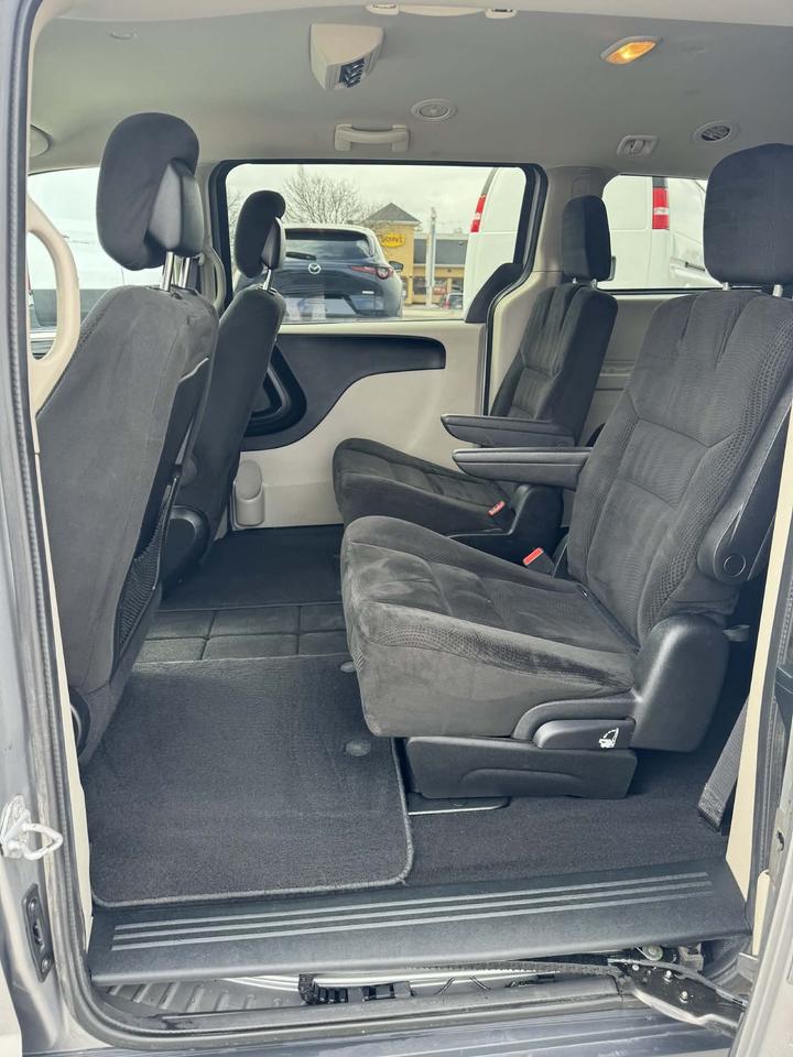 2016 Dodge Grand Caravan 4dr Wgn SXT Photo