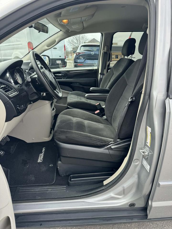 2016 Dodge Grand Caravan 4dr Wgn SXT Photo