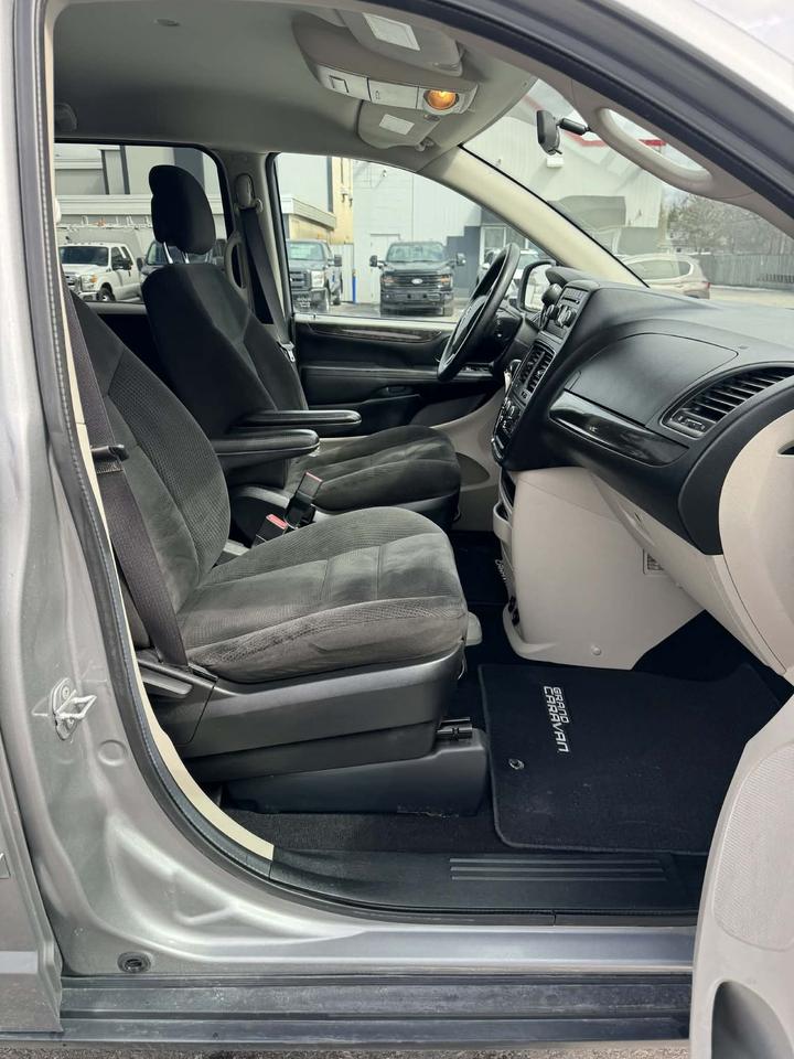 2016 Dodge Grand Caravan 4dr Wgn SXT Photo