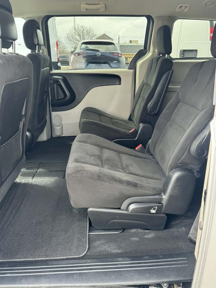 2016 Dodge Grand Caravan 4dr Wgn SXT Photo