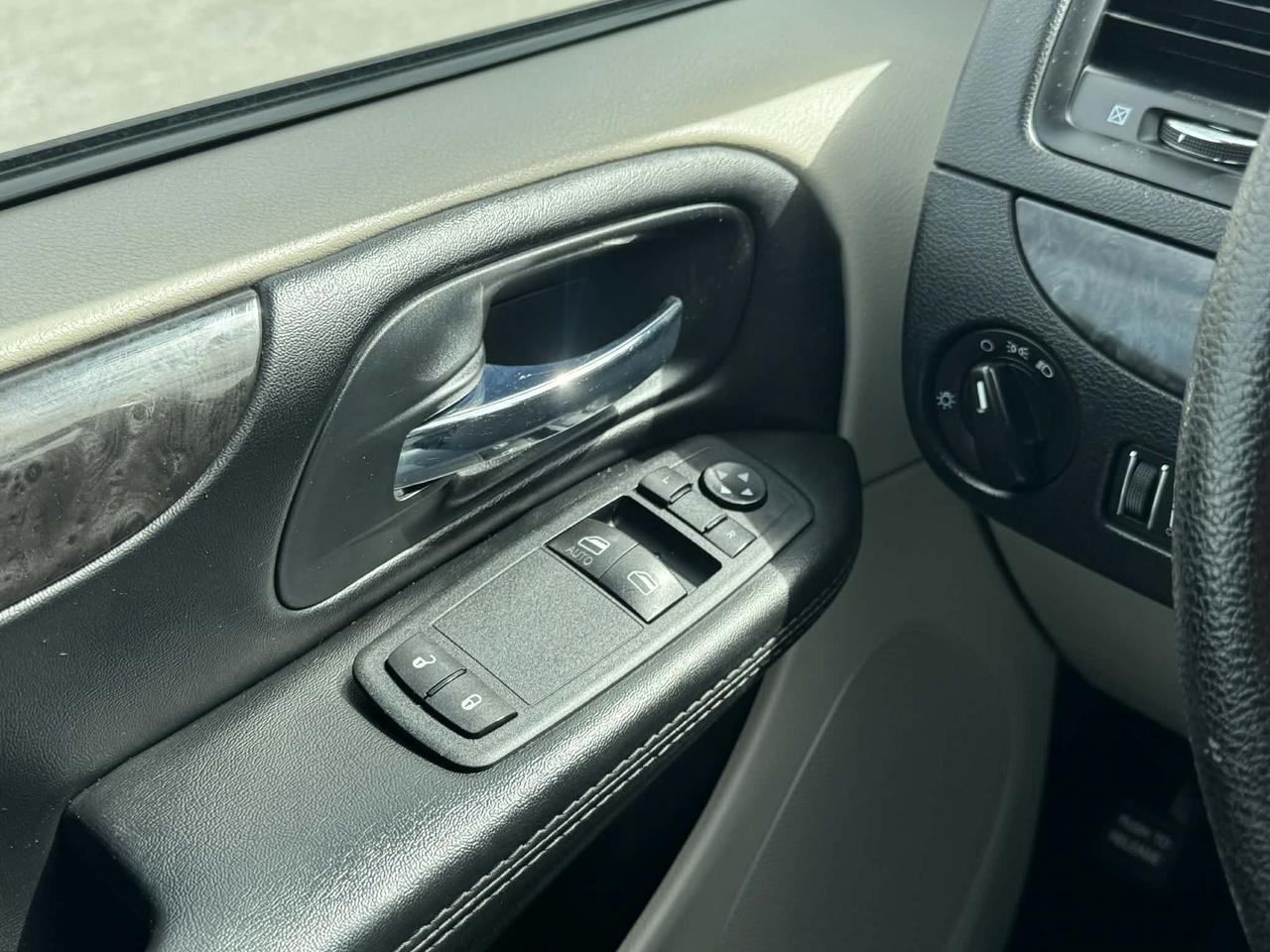 2016 Dodge Grand Caravan 4dr Wgn SXT Photo