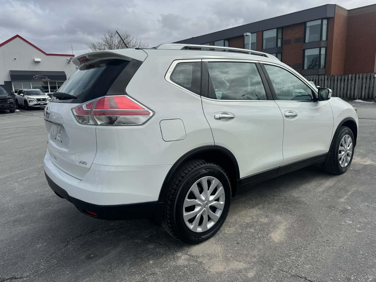 2016 Nissan Rogue AWD 4dr SL Photo4