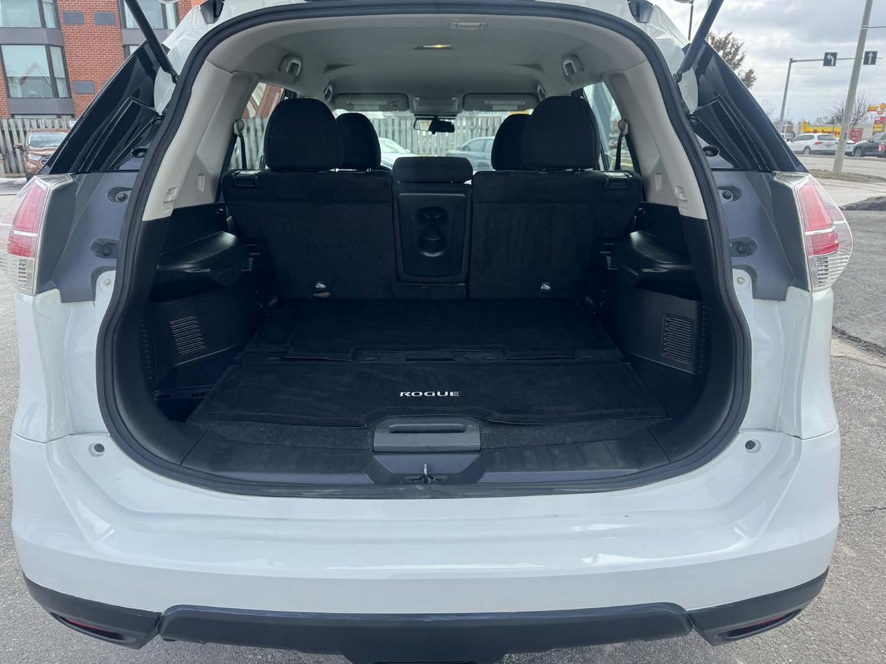 2016 Nissan Rogue AWD 4dr SL Photo