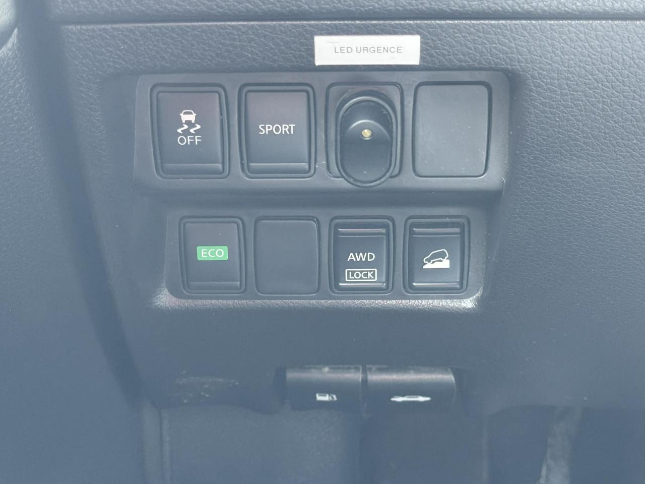 2016 Nissan Rogue AWD 4dr SL Photo