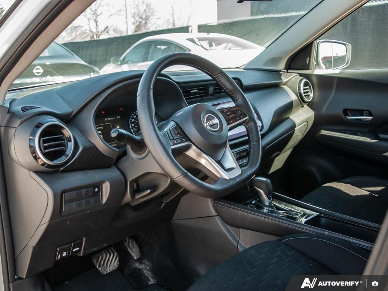 2023 Nissan Kicks SV 4dr Front-Wheel Drive Photo