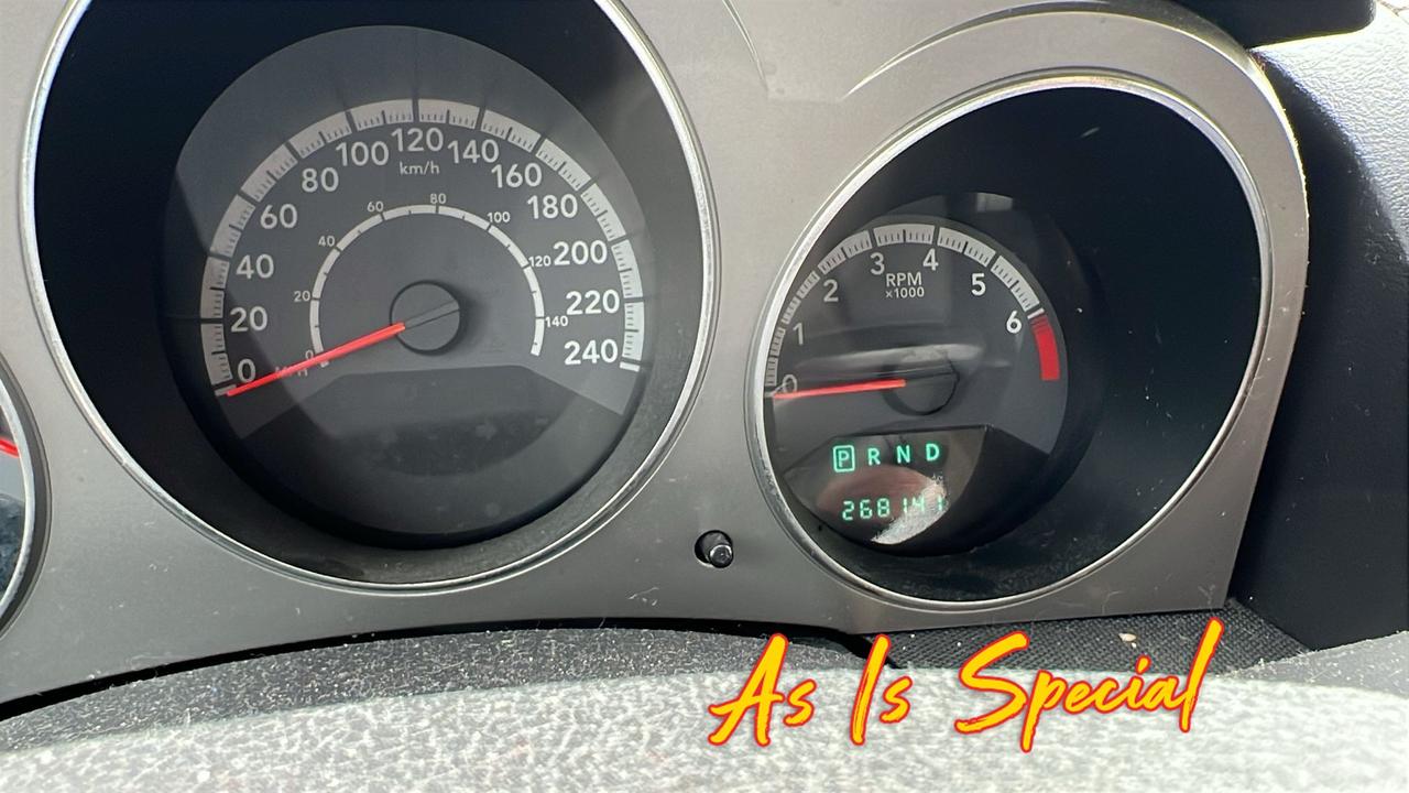 2010 Dodge Avenger SXT 4dr Front-wheel Drive Sedan Photo