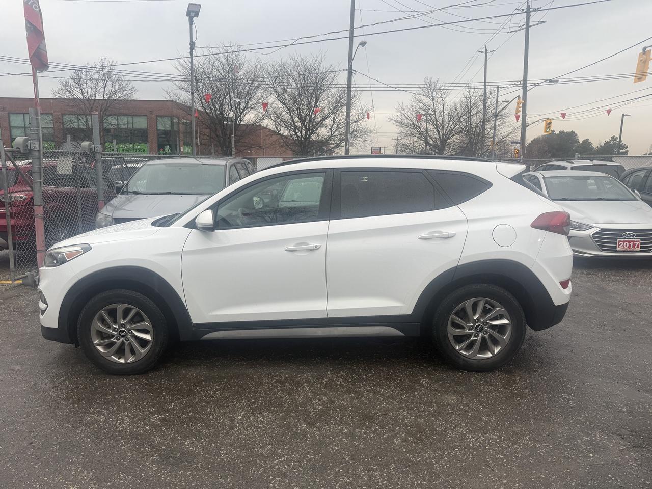 2017 Hyundai Tucson *** 3 YEAR WARRANTY INCLUDED *** Photo