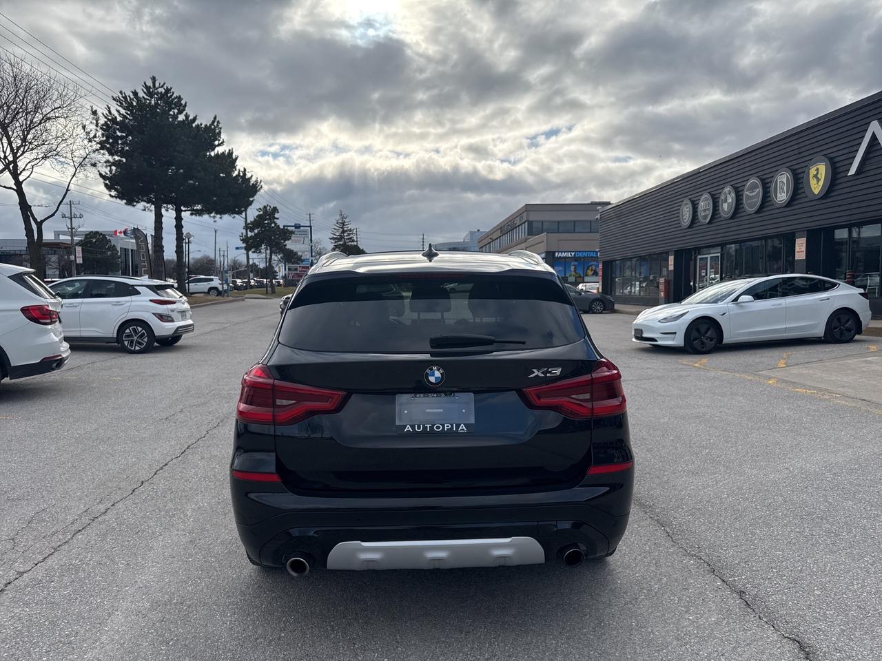 2018 BMW X3 xDrive30i PREMIUM ENHANCED ADVANCED DRIVER ASSIST Photo