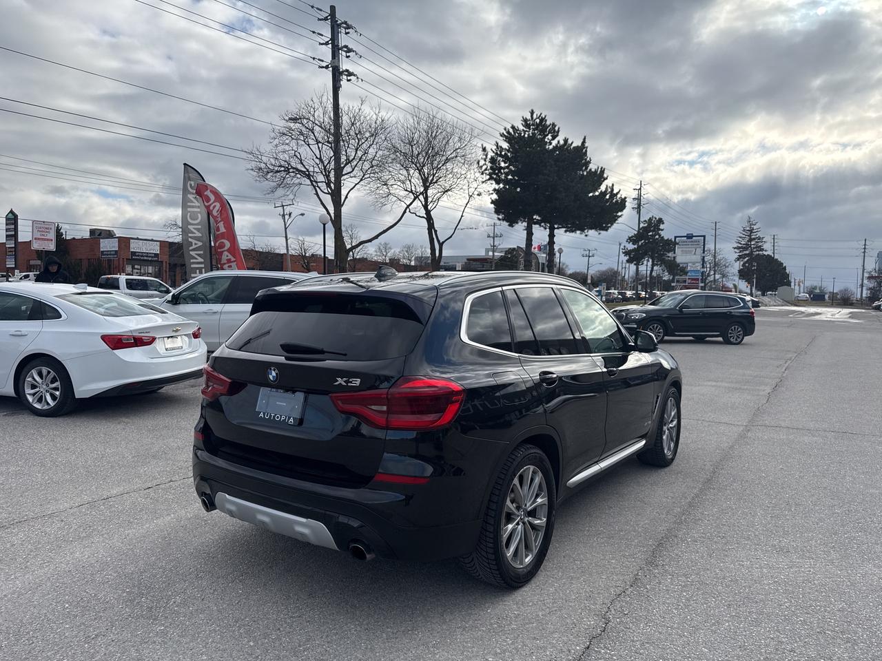 2018 BMW X3 xDrive30i PREMIUM ENHANCED ADVANCED DRIVER ASSIST Photo