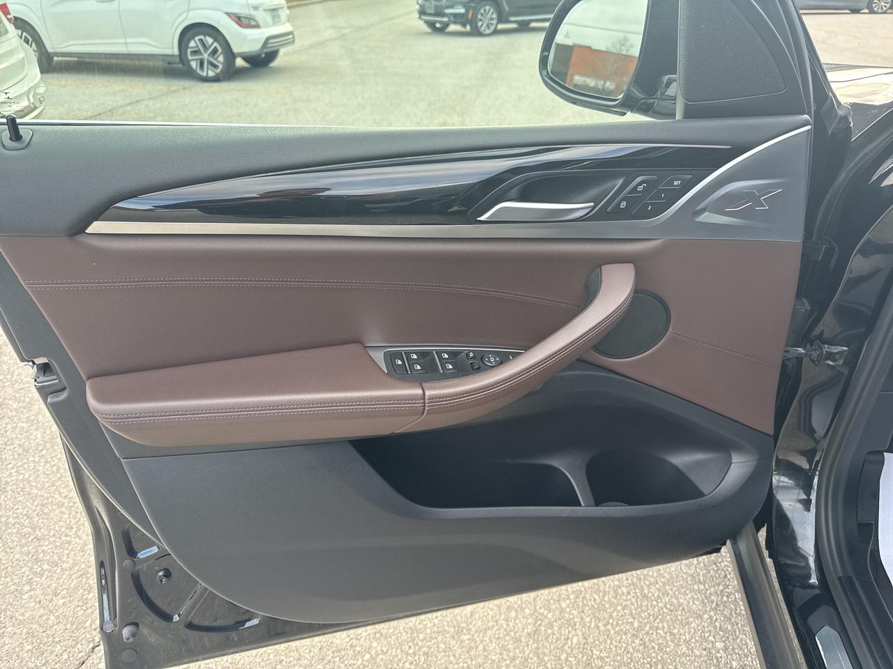 2018 BMW X3 xDrive30i PREMIUM ENHANCED ADVANCED DRIVER ASSIST Photo