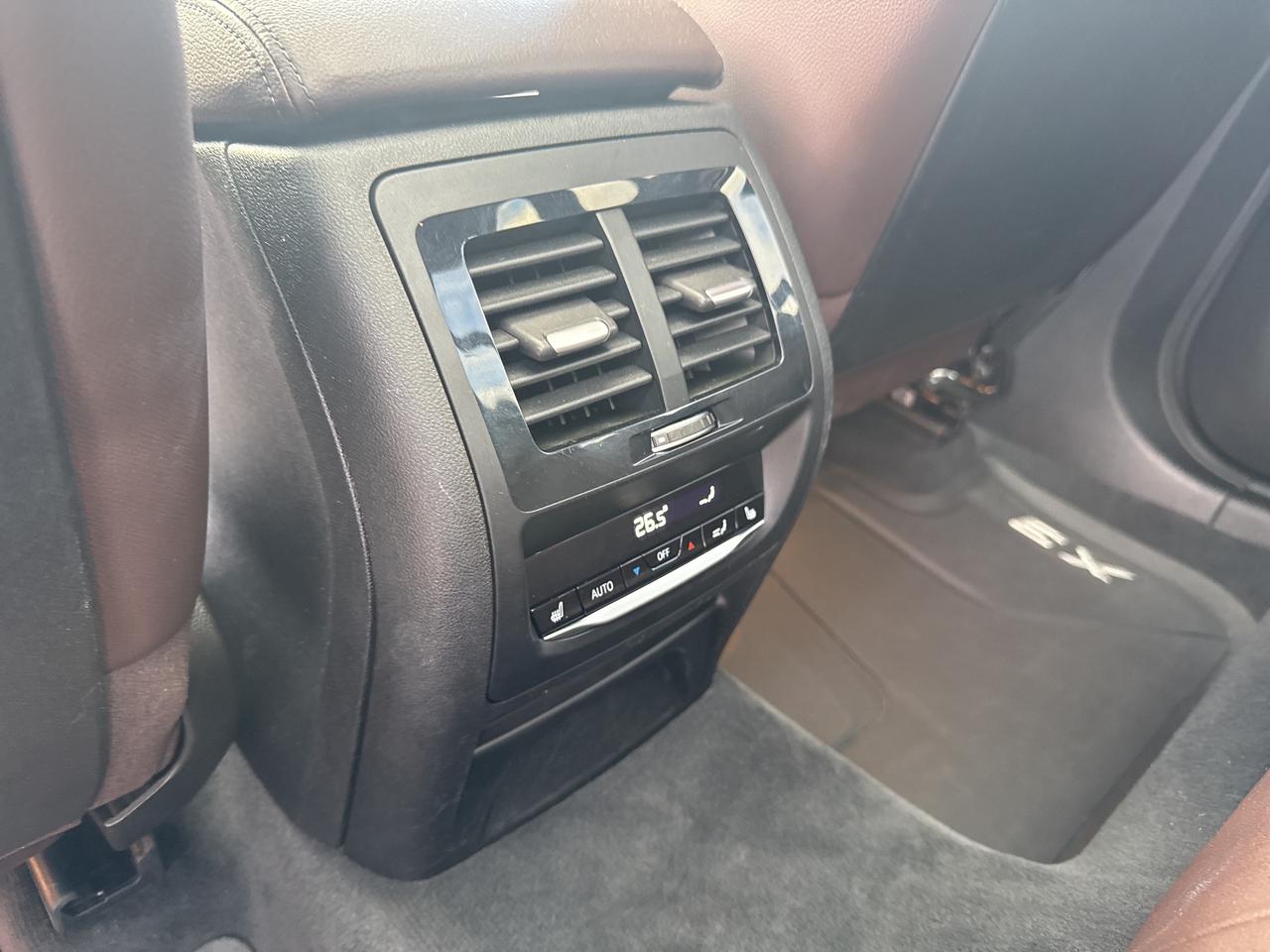 2018 BMW X3 xDrive30i PREMIUM ENHANCED ADVANCED DRIVER ASSIST Photo